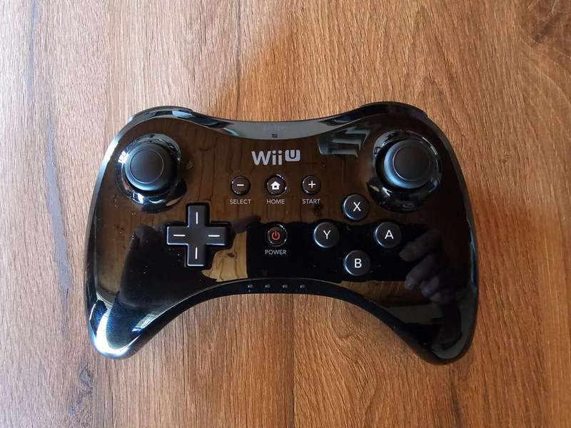 Nintendo Pro Controller Black - Nintendo Wii U