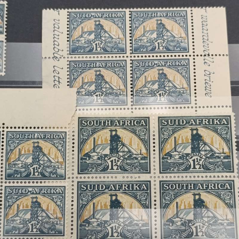Blocks of all variations of mint stamps SACC 57 - large, medium and small printings