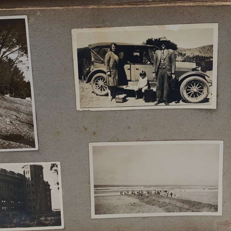Book with over 60 vintage photos - Groot Brakrivier mentioned - Van Wyk family