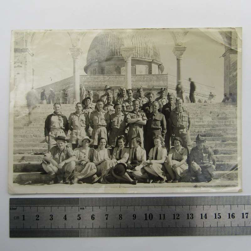 Photo taken May 1942 during WW2 in Jerusalem - some South African nurses and servicemen