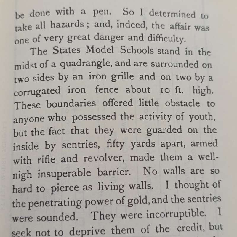 London to Ladysmith via Pretoria by Winston Spencer Churchill