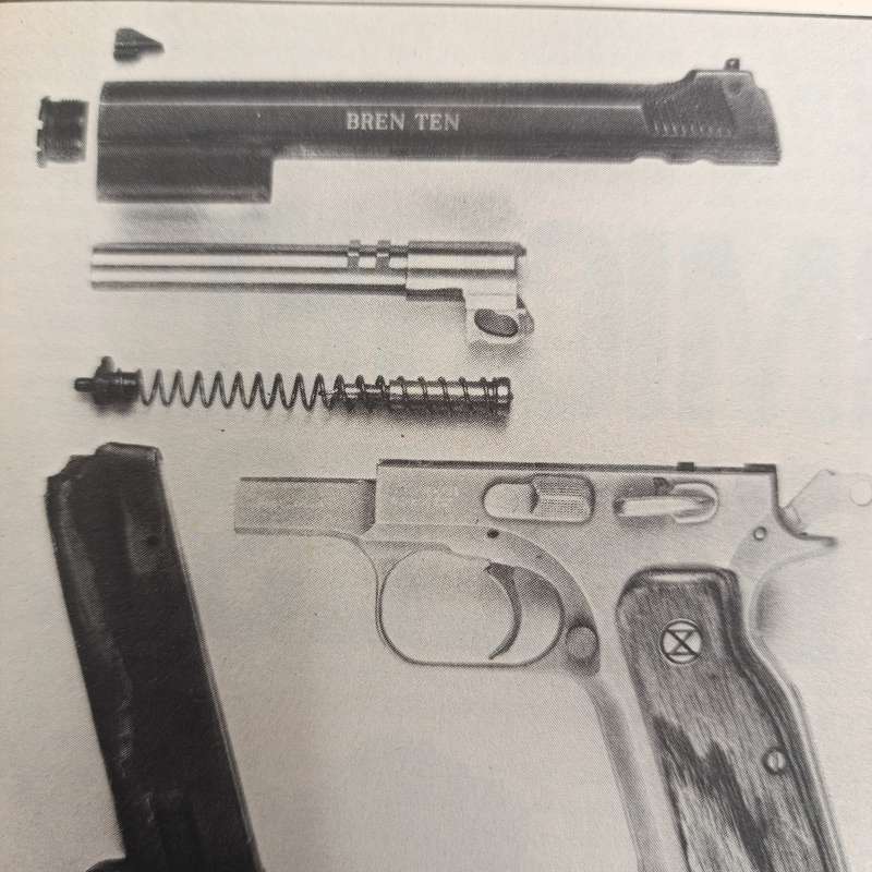 Gun Digest - 1982 Deluxe Edition by Ken Warner