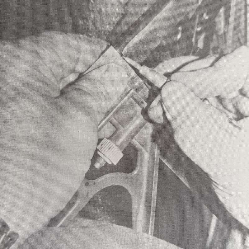 Gun digest book of Knifemarking - Lewis & Combs 1989