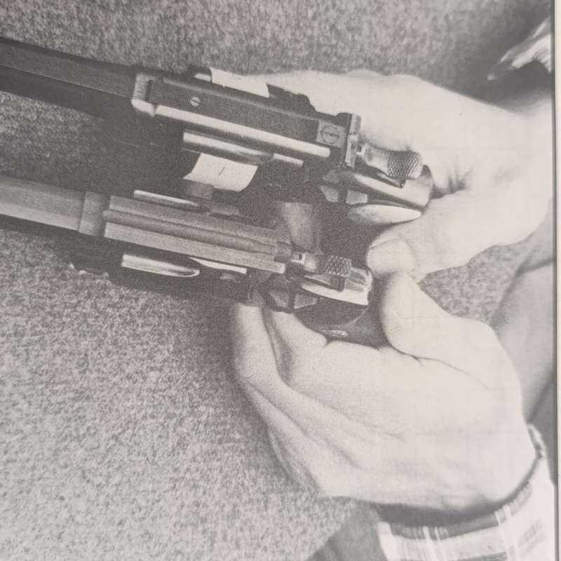 3rd Edition Law Enforcement  Handgun digest - Guide to Police weapons