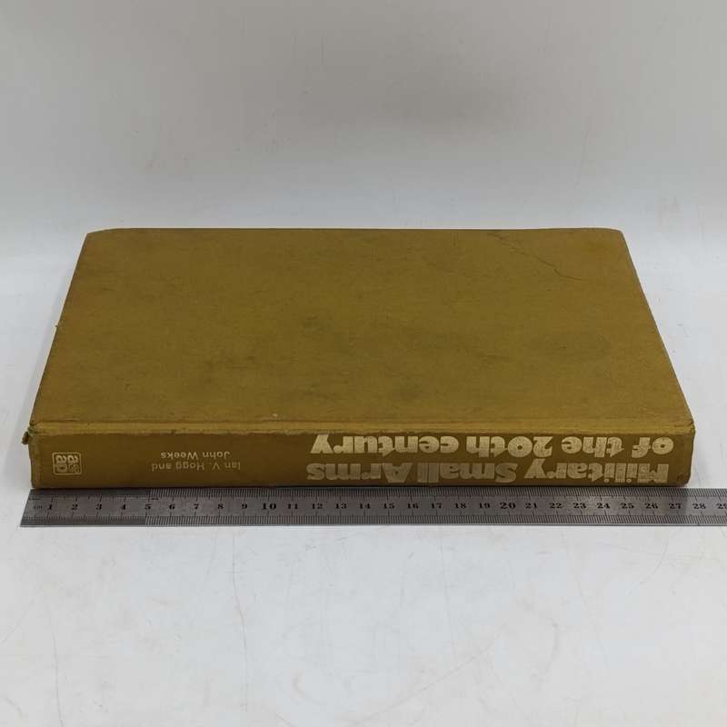 Military small arms of the 20th century Hogg & weeks 1985