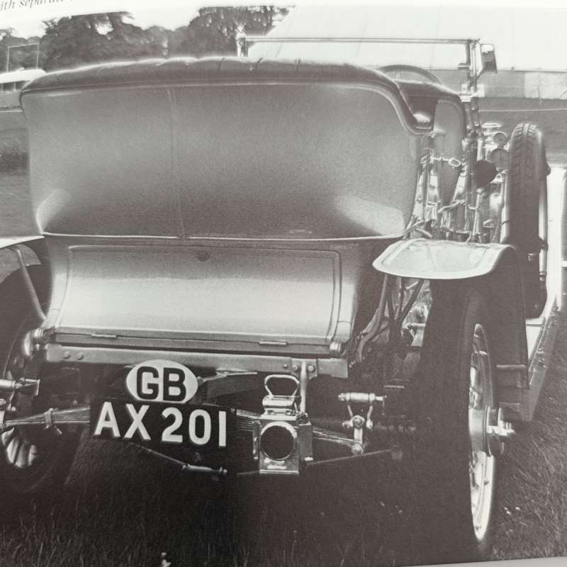 CARS and Coachbuilding - One hundred years of Road Vehicle development - George Oliver 1981 edition