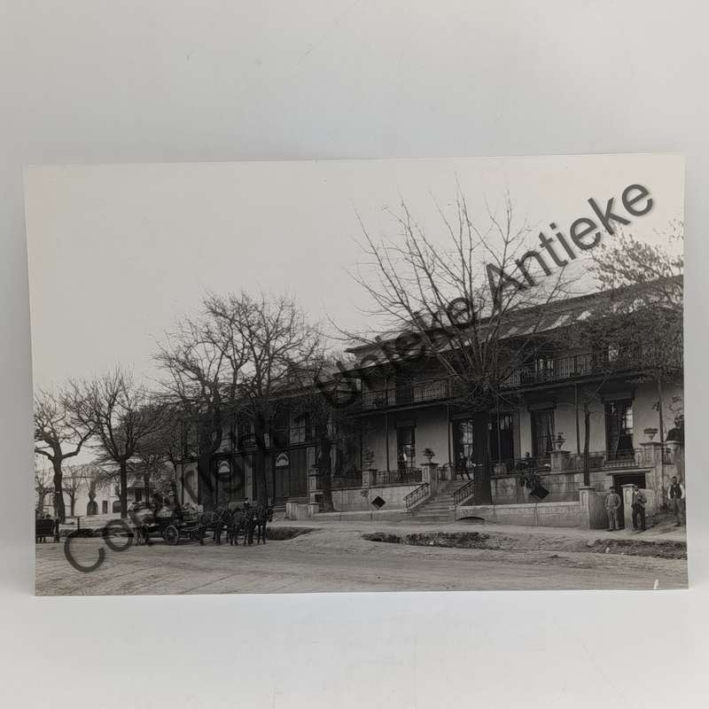 Antique photo taken at Zomerlust plein in Paarl - circa late 1800's