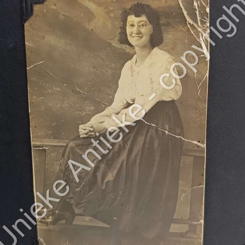 1930's Album with over 90 photos
