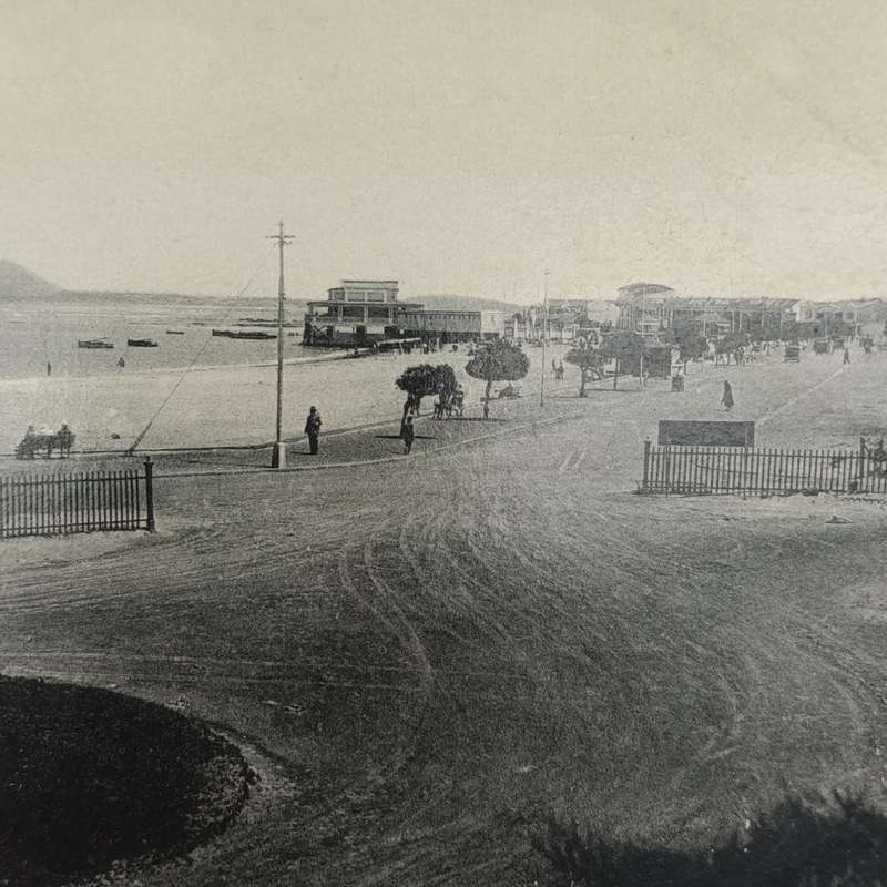 Postcard unused with picture of Beach Rd Strand - In front of white House Hotel