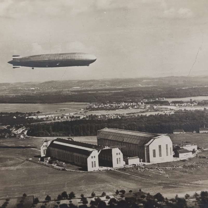 Pair of Zeppelin postcards - Building the Zeppelin, Vissit of Graf Zeppelin