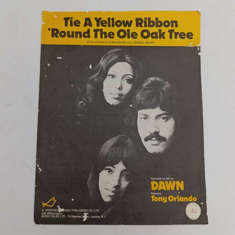Vintage Music score - Tie a Yellow Ribbon 'Round the Ole oak tree by Dawn and Tony Orlando