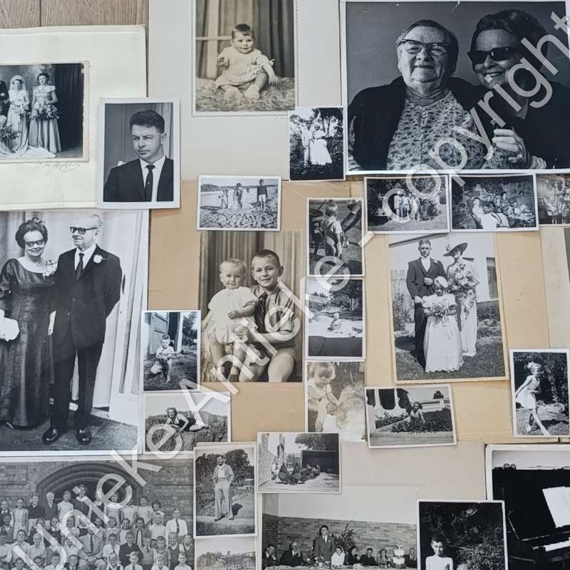 Lot of 35 vintage photos - Roux family