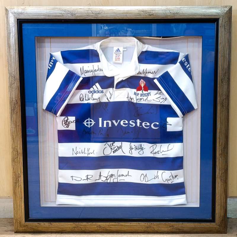 WP Rugby Jersey in frame - signed by various well-known players