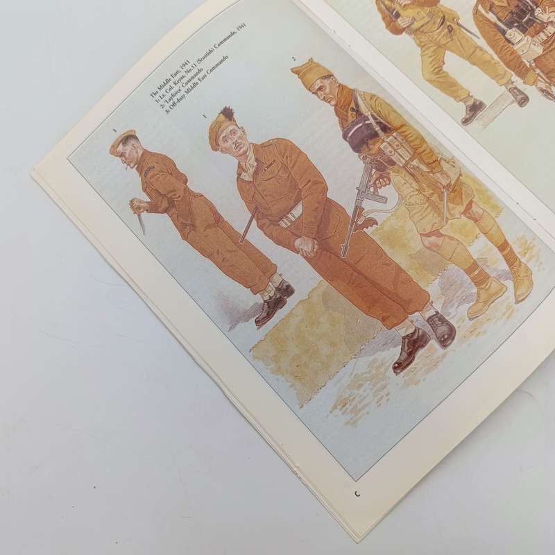 DelPrado Men at War 1914-1945 soldier booklets - #1 to 32 - missing number 9