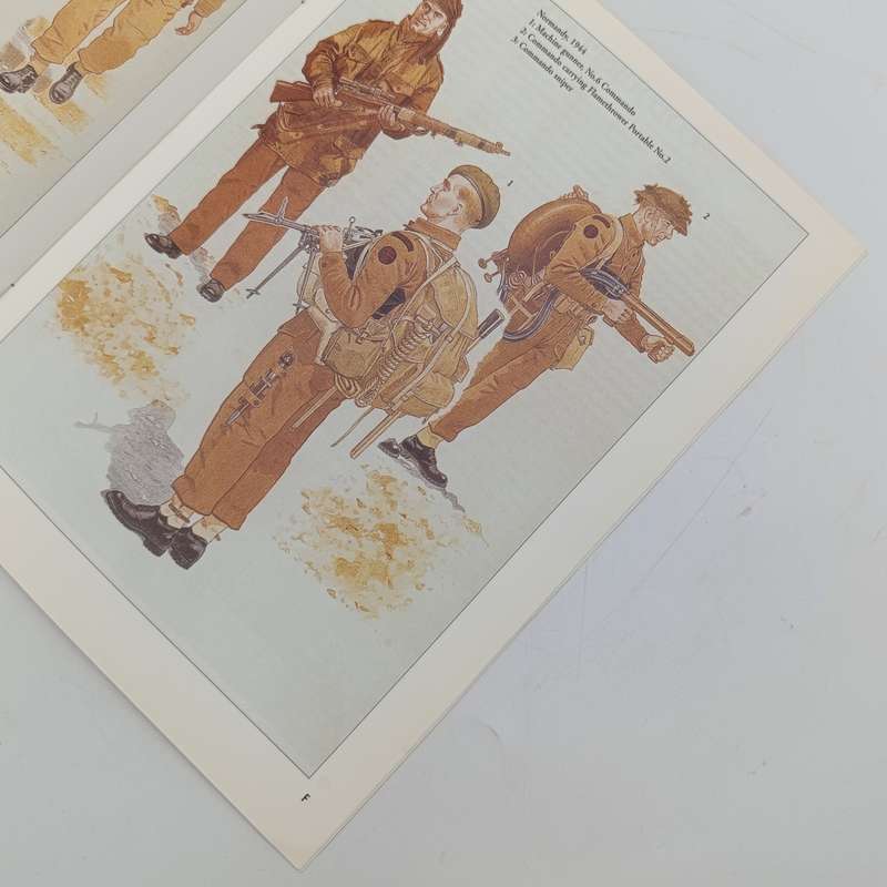 DelPrado Men at War 1914-1945 soldier booklets - #1 to 32 - missing number 9