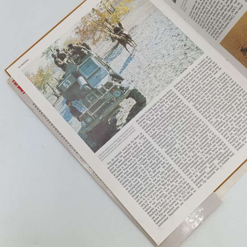 Die Suid-Afrikaanse Krygsmag deur Helmoed-Romer Heitman