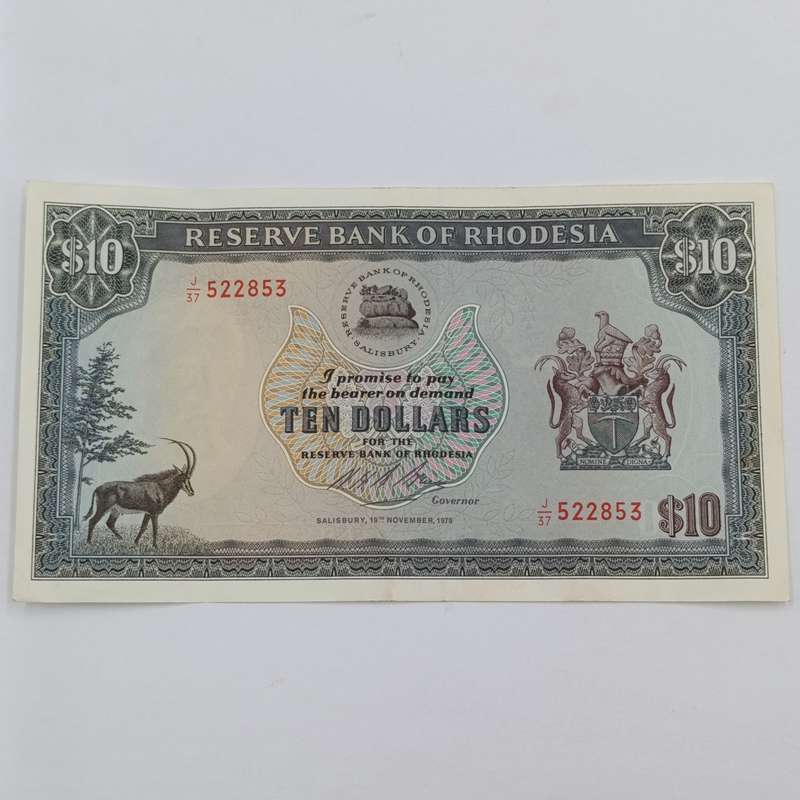 Rhodesia 1975 Lot of 3 x $10 banknotes with consecutive numbers light fold and creases
