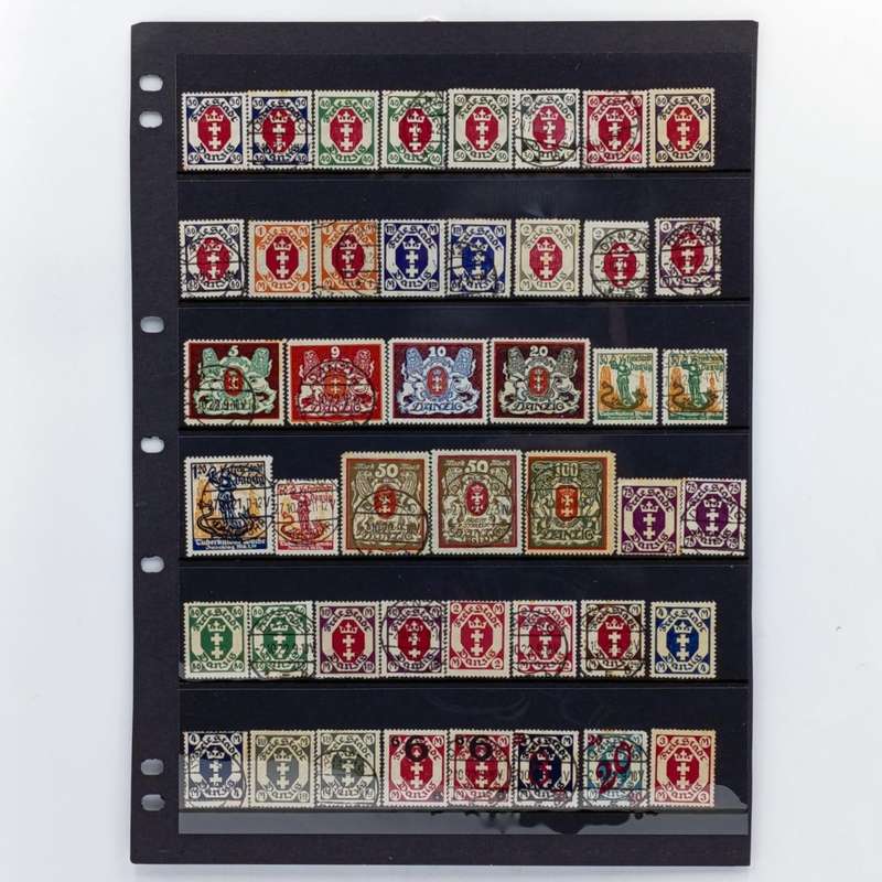 Freie Stadt Danzig - Lot of 325 stamps Excellent collection