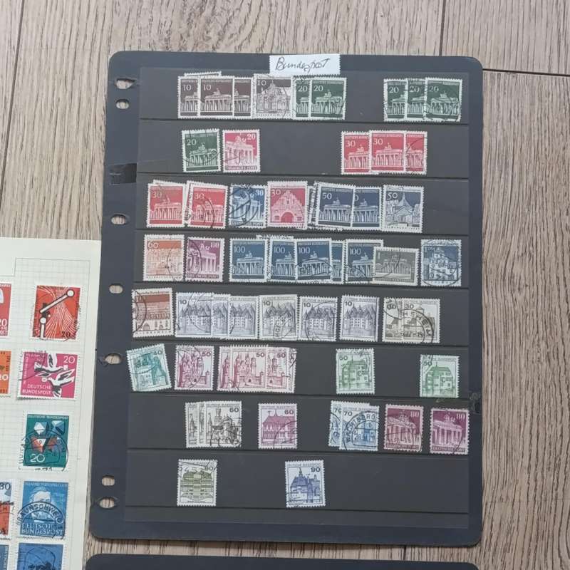 Lot of about 1000 German Bundespost stamps - Taker from old albums - unchecked for variations