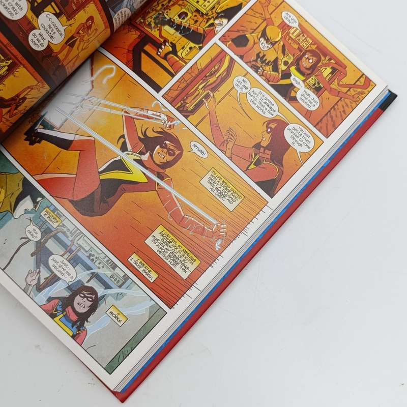 Marvel #106 Ms. Marvel (Kamala Khan) graphic novel