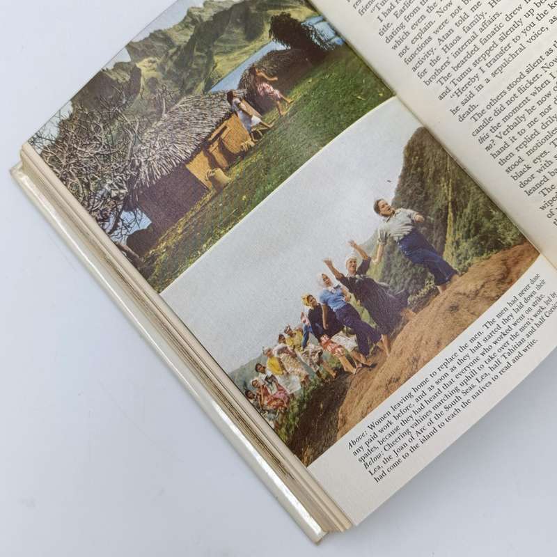 Aku-Aku - The Secret of Easter Island by Thor Heyerdahl