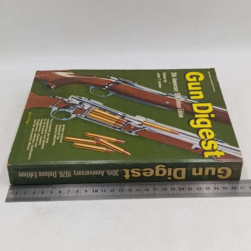 1976 Deluxe Edition Gun Digest - John Amber