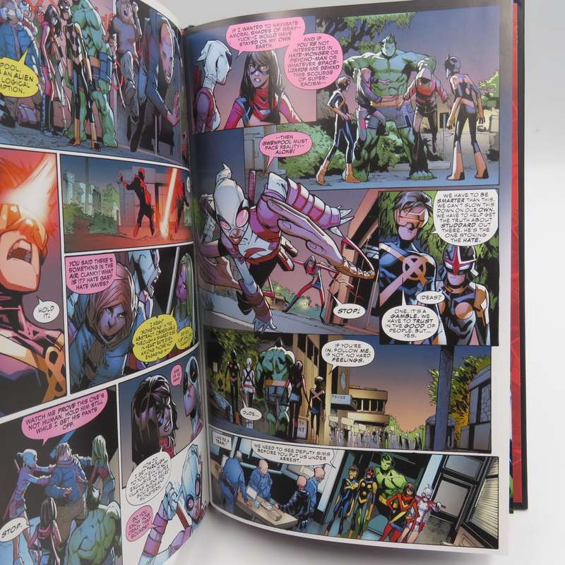 Marvel #143 Champions change the world graphic novel