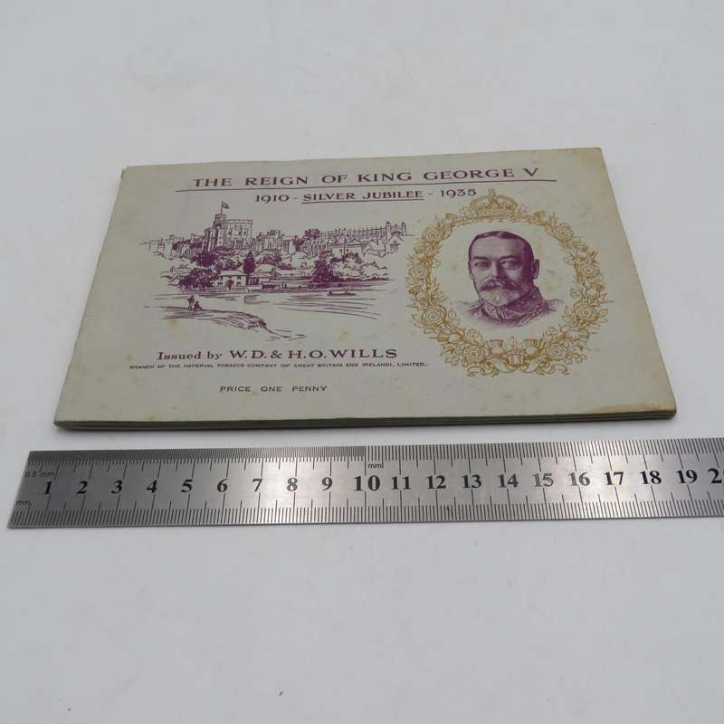 The Reigh of King George V 1910 - 1935 Silver Jubilee Cigarette card booklet