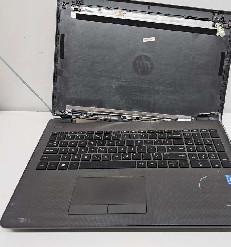 2 x HP 250 G6 - Spares or Repairs
