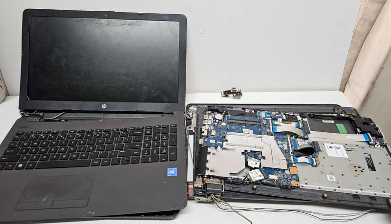 2 x HP 250 G6 - Spares or Repairs