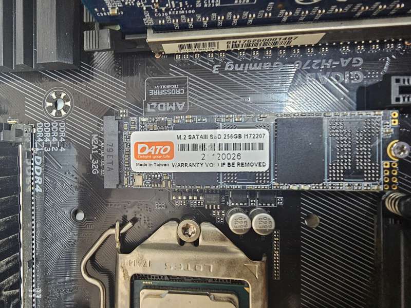GA-H270-Gaming 3 mobo, i5-7500, 16GB DDR4, 256GB m.2 SSD, 500W PSU, GTX 750 Ti 4GB - spares/repairs