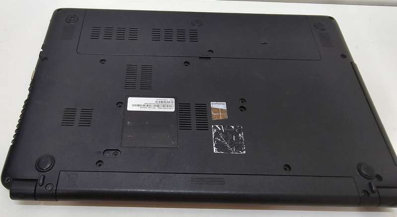 Aspire E1-570 - i3 - 4GB RAM - 1TB HDD - Spare or Repairs
