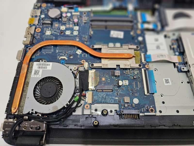 HP 250 G4 - i3 - Spares or repairs