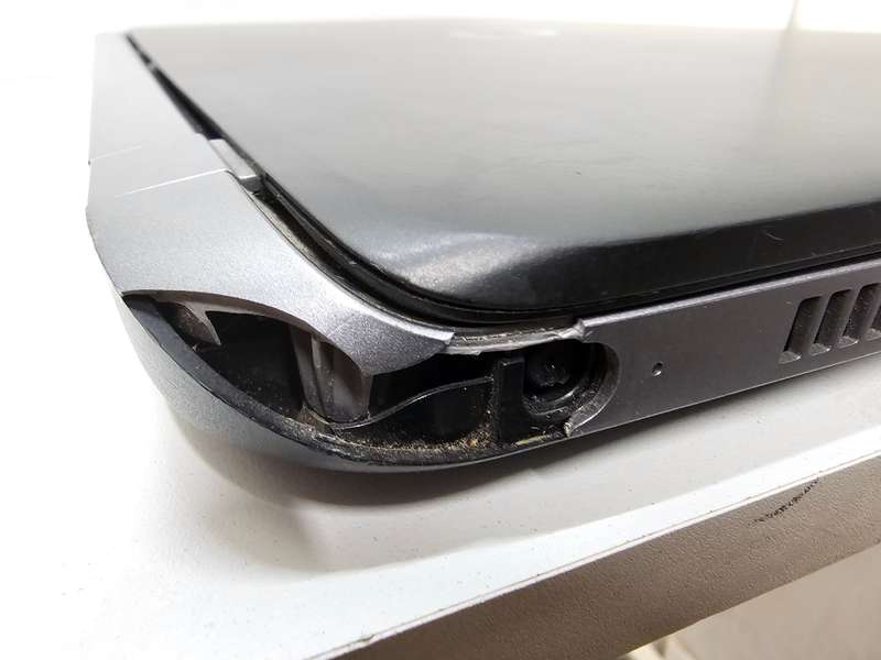 HP Probook i3-5010U - 4GB RAM - 500GB HDD - No bottom cover - Needs new battery