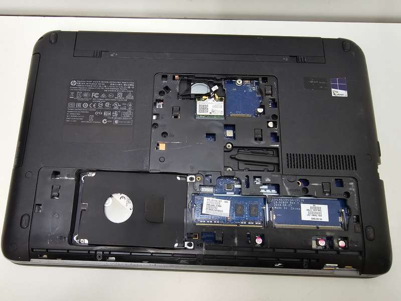 HP Probook i3-5010U - 4GB RAM - 500GB HDD - No bottom cover - Needs new battery