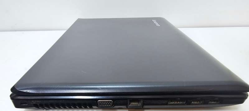 Lenovo G550 Celeron-B800  2GB RAM 320GB HDD - Needs a new battery