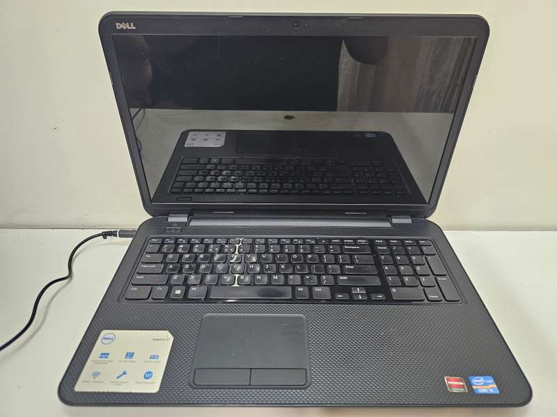 Dell Inspiron 17 - i5 (3rd gen) - 4GB RAM - 1TB HDD - Spares or Repairs