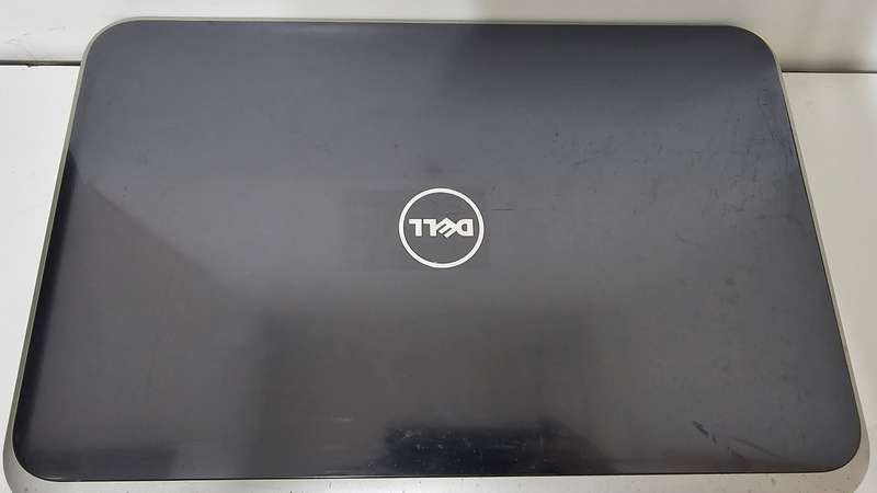 Dell Inspiron 5720 - i7 8GB RAM 500GB HDD - Needs a new screen