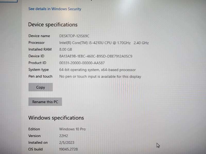 Dell Latitude E5540 i5-4210U 8GB RAM 256GB SSD - Screen faulty - Needs new battery