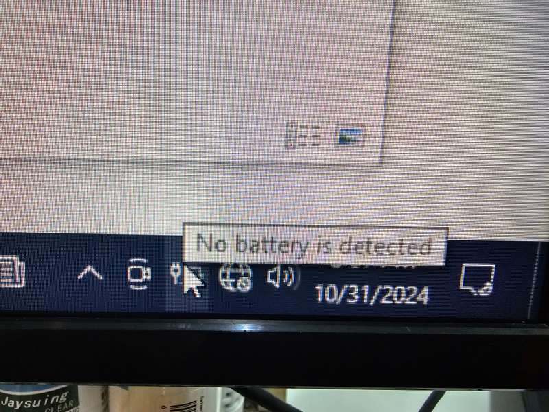 Dell Latitude E5540 i5-4210U 8GB RAM 256GB SSD - Screen faulty - Needs new battery