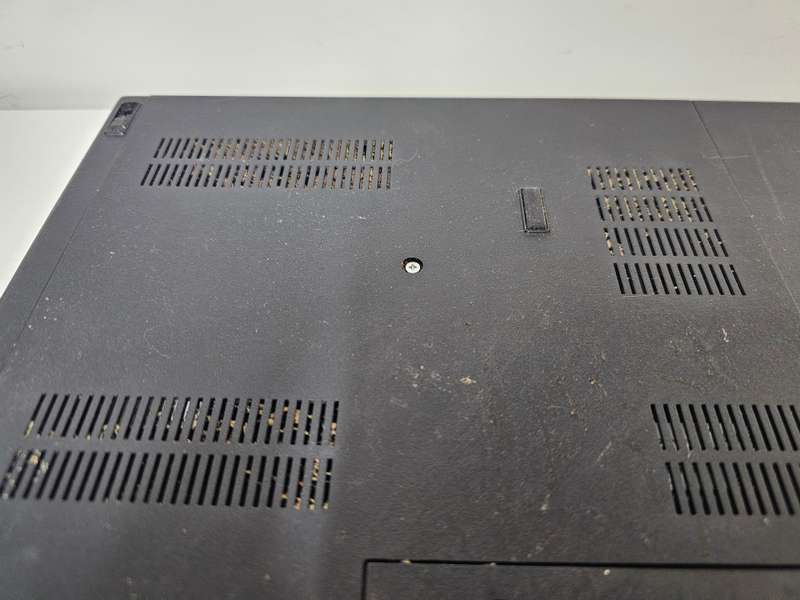 Dell Latitude E5510 i5-M420 4GB RAM 500GB HDD - Spares or Repairs