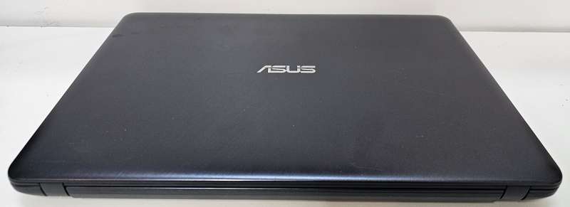Asus Vivobook i5-8250U 8GB RAM 256GB SSD