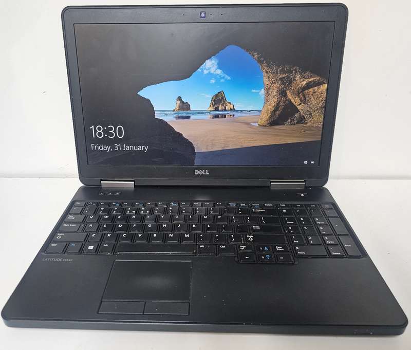 Dell Latitude E5540 i5-4310U 8GB RAM 256GB SSD