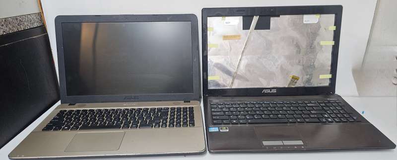 2 x Asus laptops !Spares or Repairs!