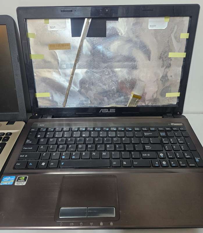 2 x Asus laptops !Spares or Repairs!