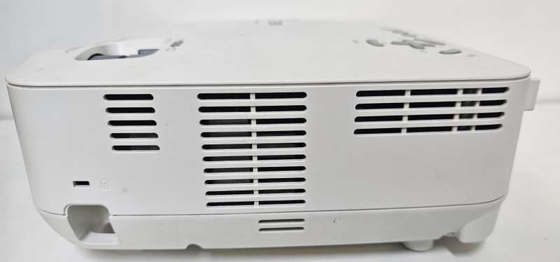 NEC V311W Projector (81% lamp life remaining)