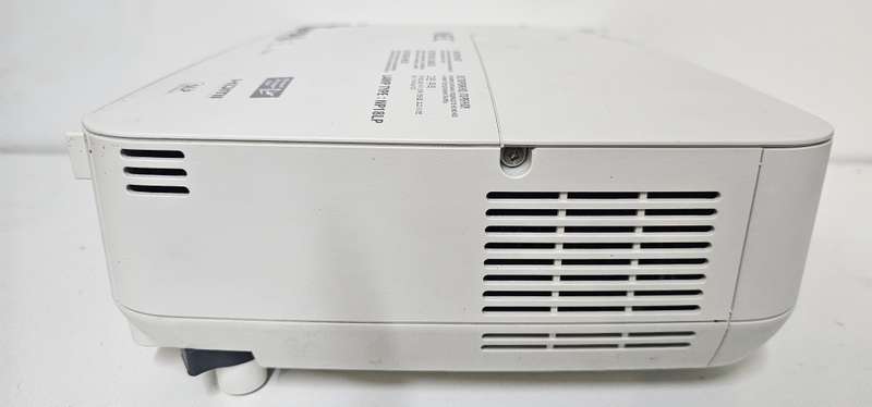 NEC V311W Projector (81% lamp life remaining)