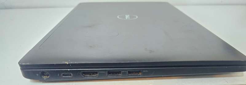 Dell Latitude slimline business laptop  for spares or repairs, dead, no power, no hdd or ram
