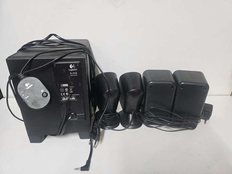 Logitech Speaker Bundle  2.1 Subwoofer Set + Bonus Pair  Tested Working
