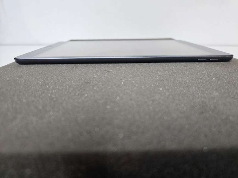 2 x Apple iPads (Model A2197)  NON-WORKING | Recovery Loop | AS-IS